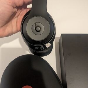 Sold Beats by Dre Studio3 Wireless Headphones - Matte Black